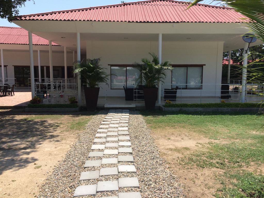 Arizona Ranch Hotel Girardot Εξωτερικό φωτογραφία