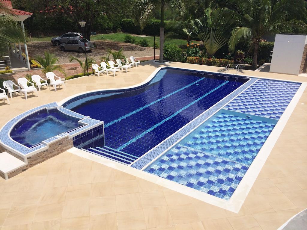 Arizona Ranch Hotel Girardot Εξωτερικό φωτογραφία