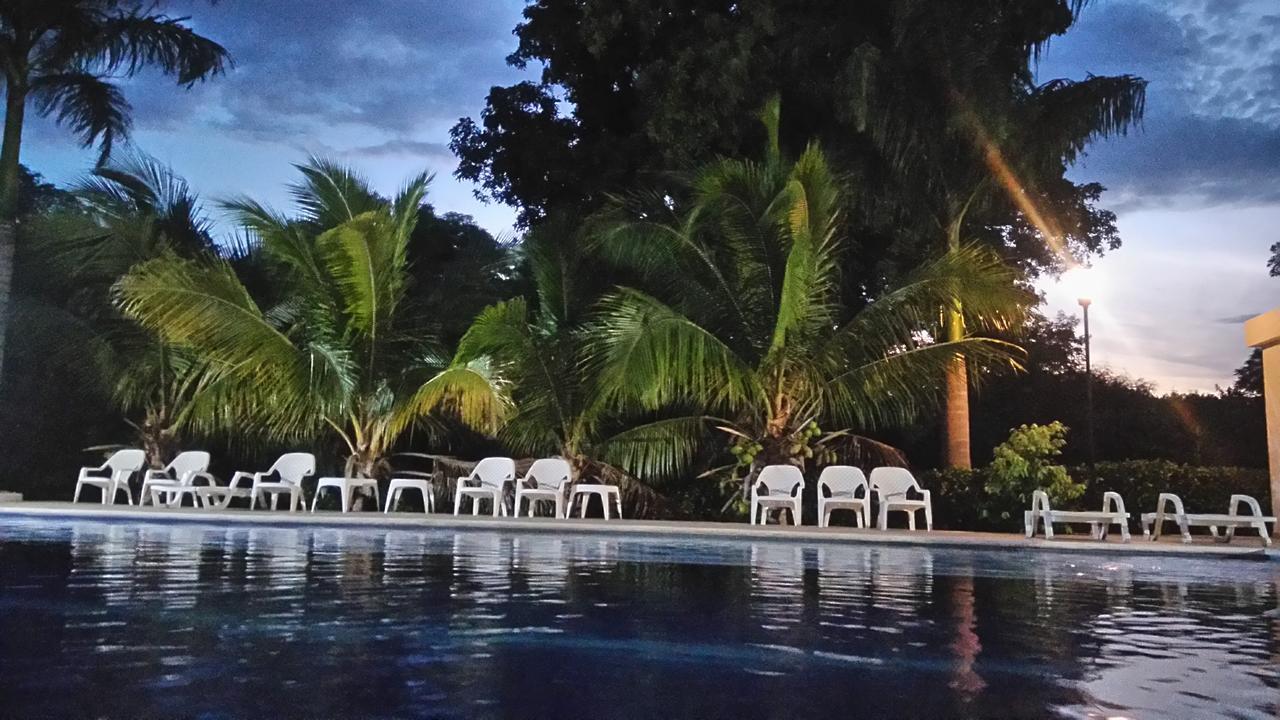 Arizona Ranch Hotel Girardot Εξωτερικό φωτογραφία